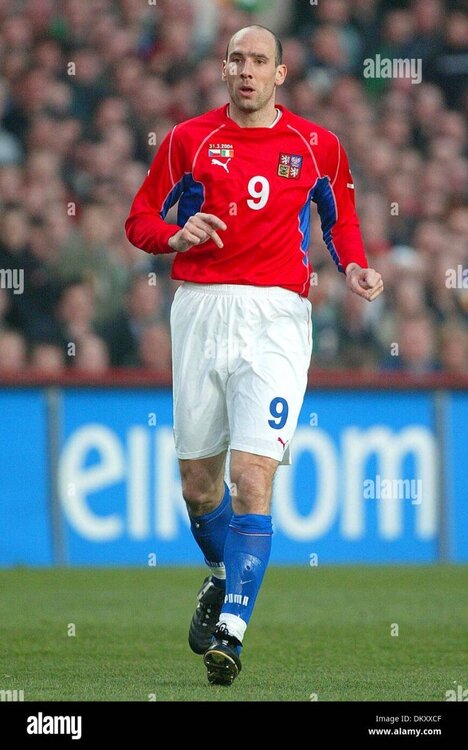 jan-koller-republique-tcheque-rep-d-irlande-v-czech-republi-lansdowne-road-dublin-irlande-31-03-2004-22461-k47872-prewiew-de-la-coupe-du-monde-2006-dkxxcf.thumb.jpg.23fdf54a7b6622cee92847c62f97ed7a.jpg